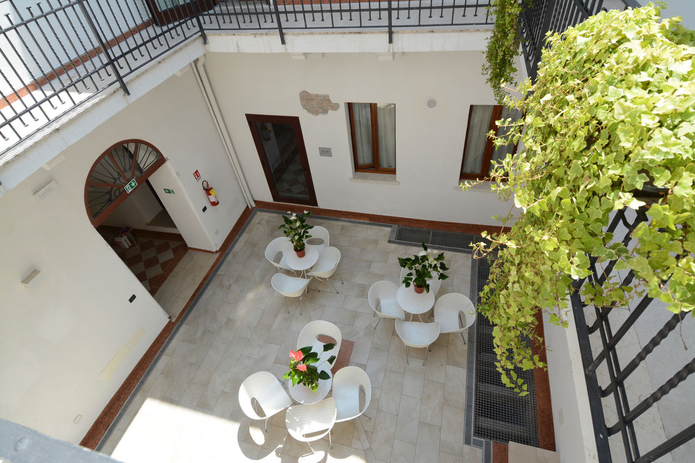 CA-TAZZOLI-1